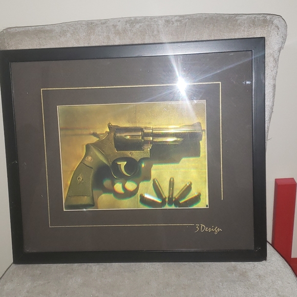 3d photo of a pistol framed and matted - Picture 2 of 2